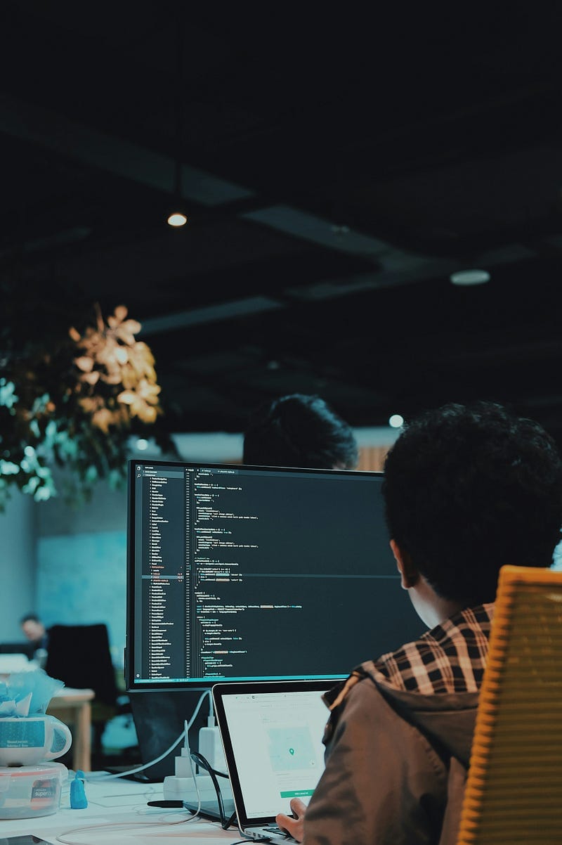The IT Specialist’s Guide to Asking Interview Questions (Without Triggering a System Crash)