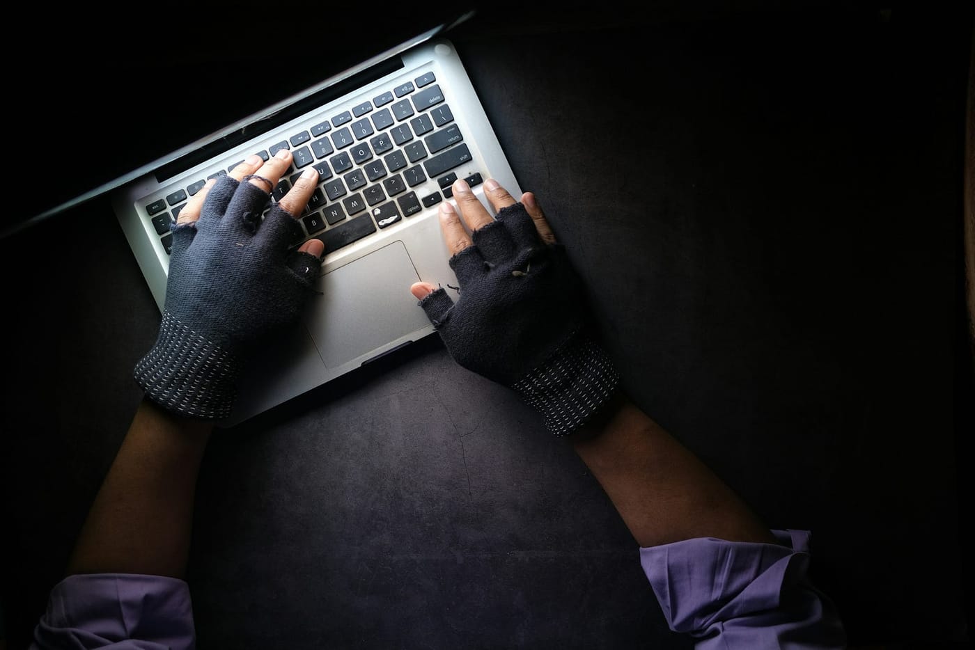 How to hide a file inside another file