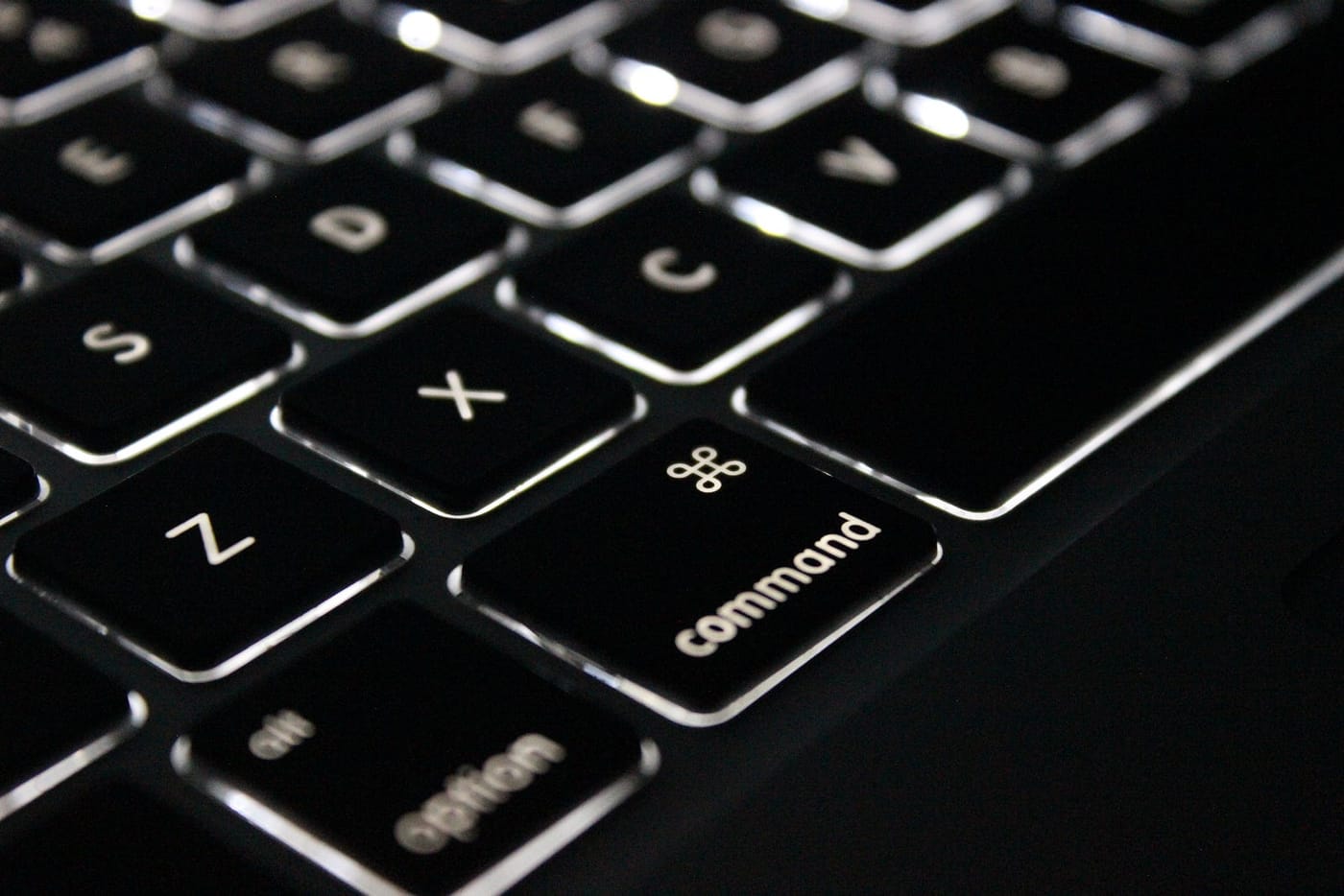 Linux: how to run a command as another user